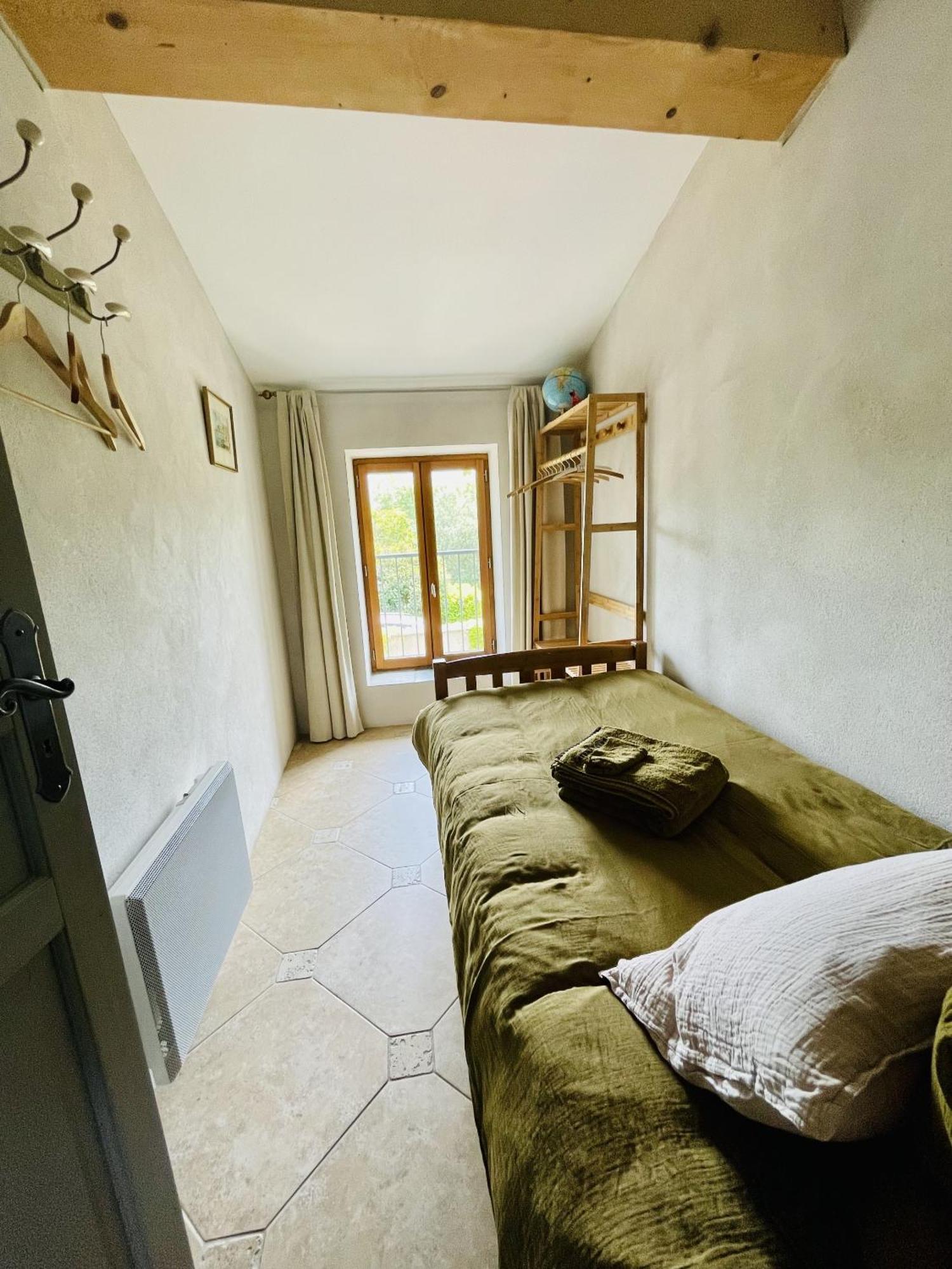 Le Domaine de La Tuilerie - Gite de charme en bord de riviere avec piscine Servies-en-Val Chambre photo